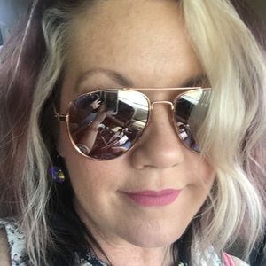 Meet your Posher, Kerry